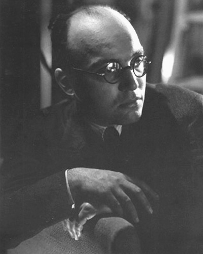 Kurt Weill: Paris, 1933 (photo: Hoyningen-Huene)