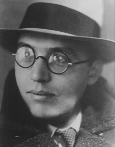 Kurt Weill: Berlin, ca. 1929 (photo: Thiele)